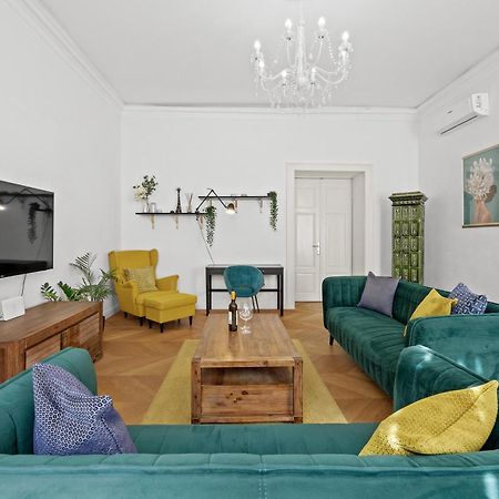 Apartment Augier - Elegant & Spacious - City Centre プーラ エクステリア 写真