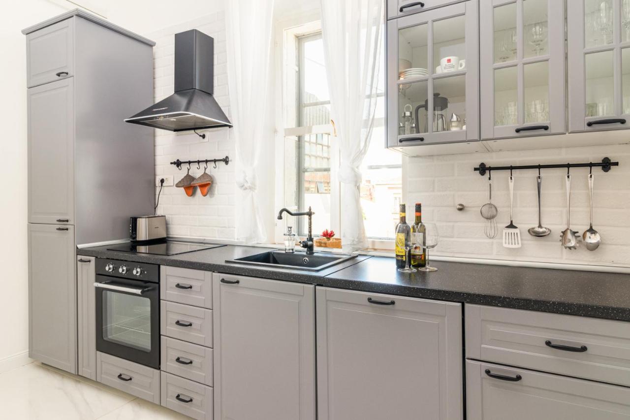 Apartment Augier - Elegant & Spacious - City Centre プーラ エクステリア 写真