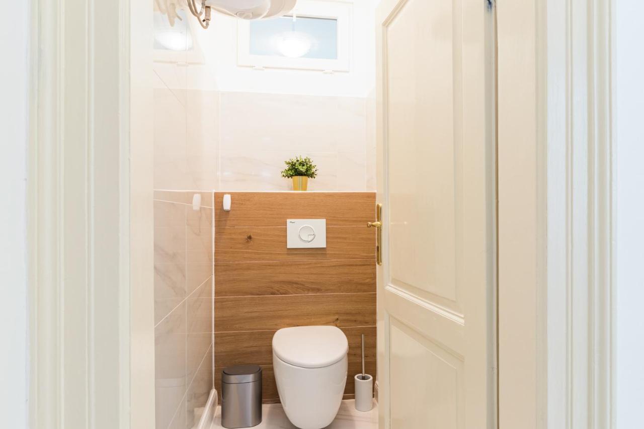 Apartment Augier - Elegant & Spacious - City Centre プーラ エクステリア 写真