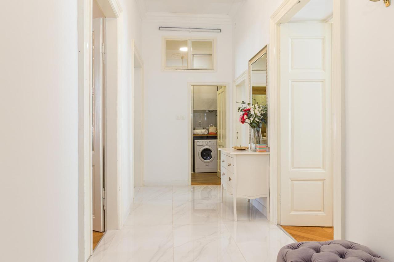 Apartment Augier - Elegant & Spacious - City Centre プーラ エクステリア 写真
