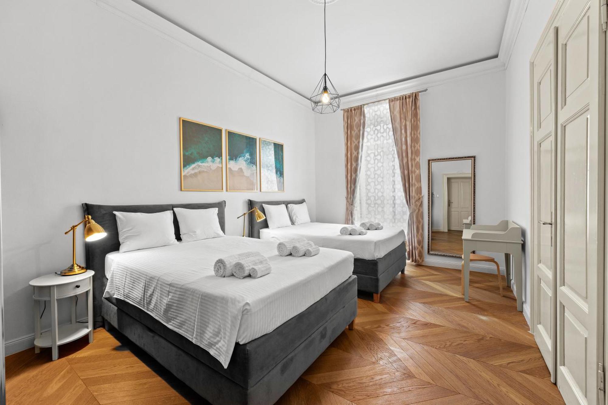 Apartment Augier - Elegant & Spacious - City Centre プーラ エクステリア 写真
